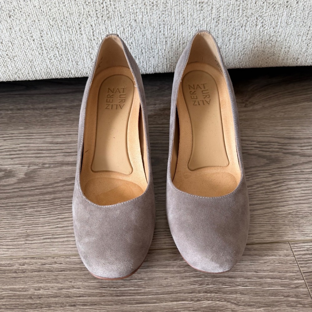 Naturalizer Emily Wedge Pump Suede Grey Women 8M Professional Comfort Shoes